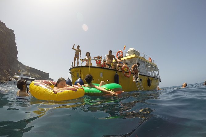 3h Boat Trip + Snorkeling in Puerto de Mogan - Cruising from Puerto de Mogán toward Tasarte