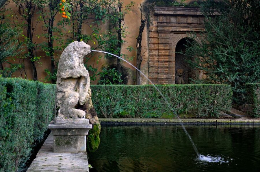 Alcázar of Seville Skip-the-Line Tickets and Guided Tour - Key points to know before booking