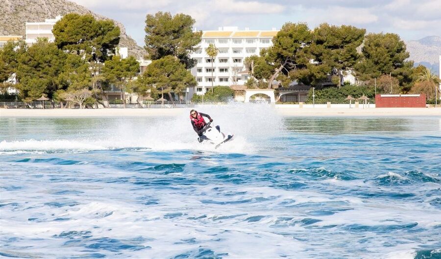 Alcudia: 30-Minute Jet Ski Adventure for Beginners & Photos - A First Ride For Beginners