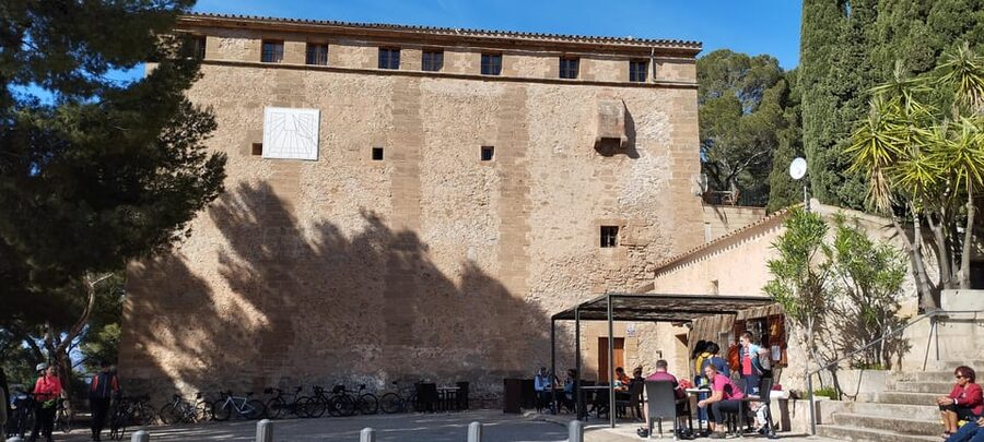Alcudia: Quad Sightseeing Tour with Viewpoints - Es Barcares and the old walls on the return