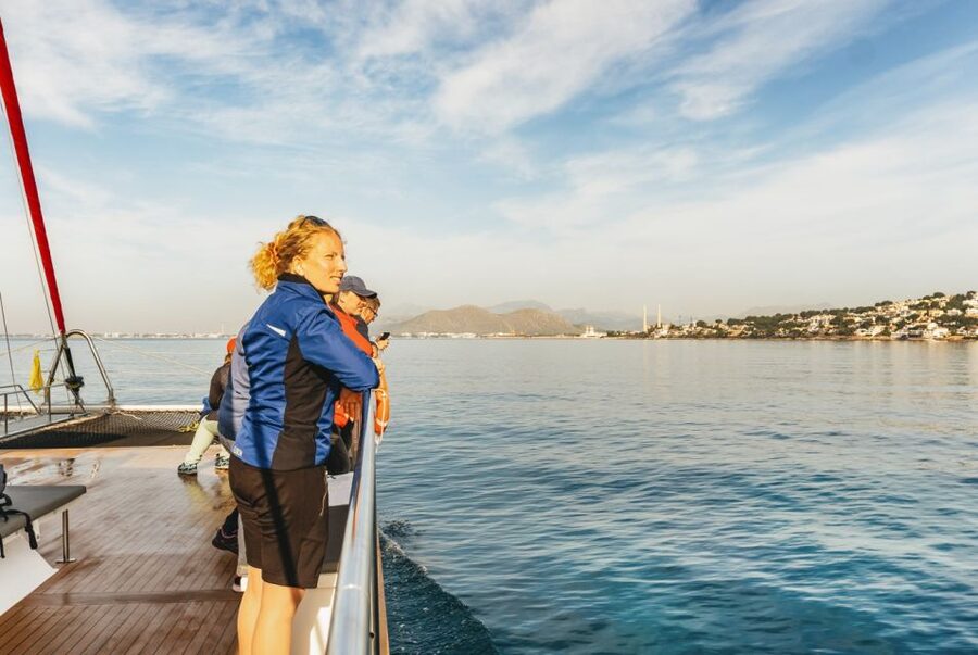 Alcudia: Sunset Catamaran Tour with Dinner and Snorkeling - Leaving Alcudia as the afternoon cools