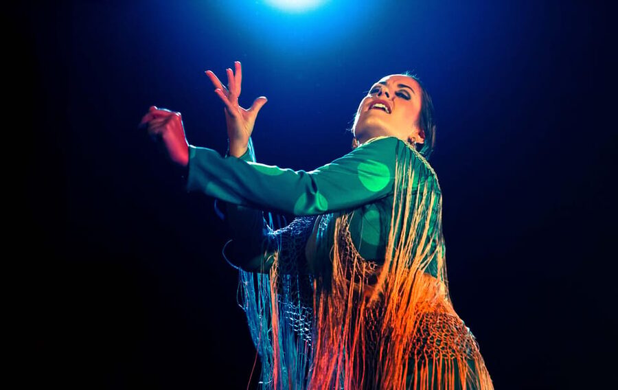 "Algarabía": Flamenco Show at Café Ziryab. Madrid - Why the close seating changes the experience