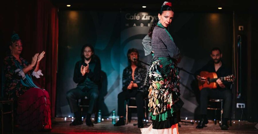 "Algarabía": Flamenco Show at Café Ziryab. Madrid - How the 50-minute flamenco performance unfolds