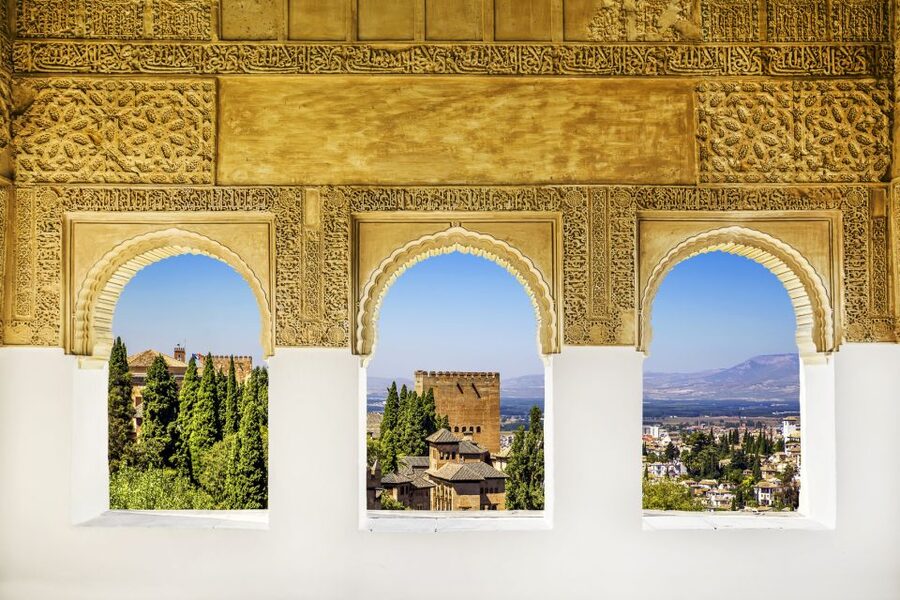 Alhambra: Generalife Gardens & Alcazaba Fast-Track Tour - Who will get the most from three hours?