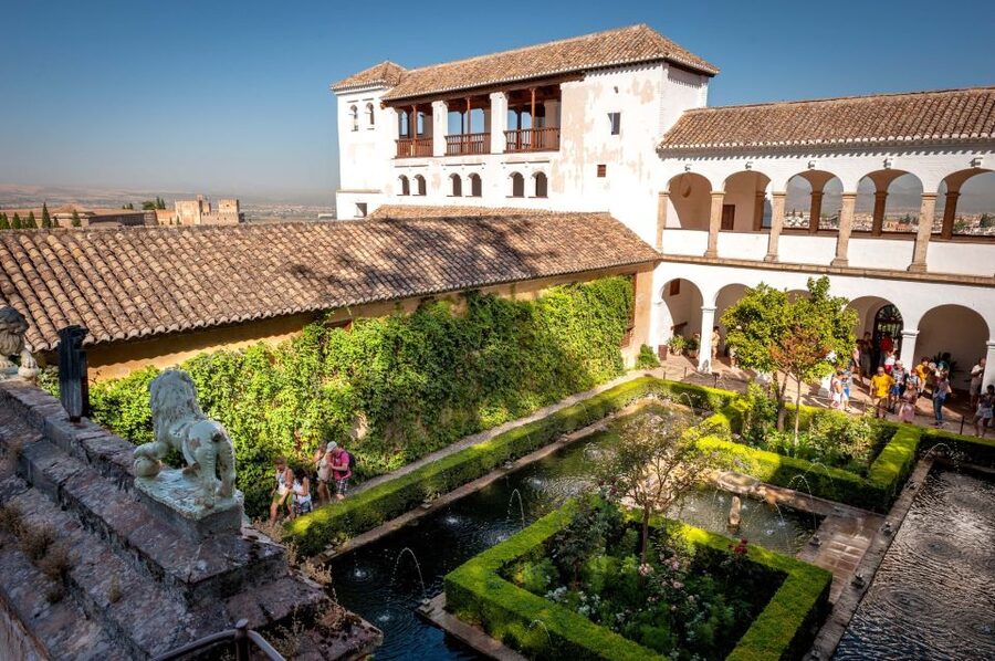Alhambra & Generalife Tour including Transport & Admission - Is $82 a fair price?