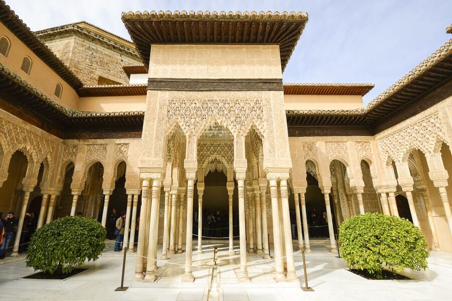 Alhambra, Nasrid Palaces, and Generalife 3-Hour Guided Tour - Meeting at the Welcome Visitor Center