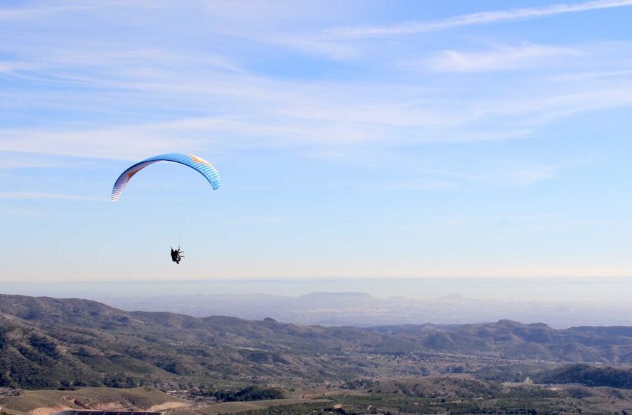 Alicante and Santa Pola: Tandem Paragliding Flight - Twenty to thirty minutes above Santa Pola