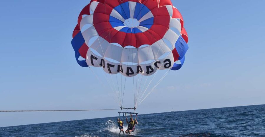 Alicante: Boat Trip and Parasailing Experience with Drink - What this Alicante boat trip actually feels like