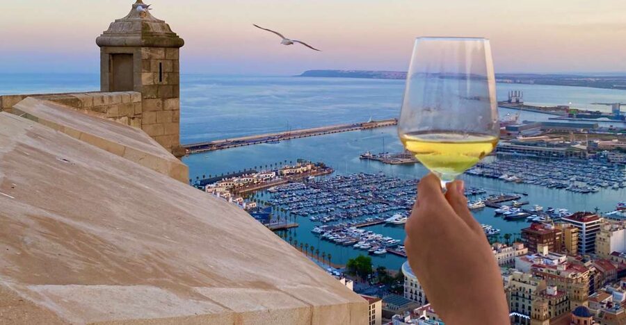 Alicante: Santa Bárbara Castle Wine Tasting with Cold Cuts - Getting to the castle and finding Torre de Santa Catalina