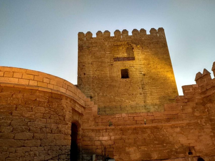 Almeria: Alcazaba Guided Tour - Towers that tell different stories