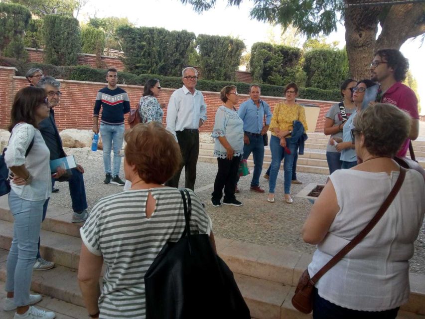 Almeria: Alcazaba Guided Tour - Domestic dwellings and the human side of the citadel