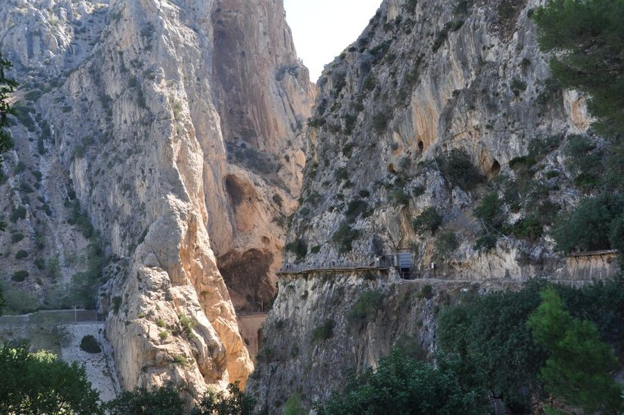 Ardales: Caminito del Rey & El Gaitanejo Guided Walking Tour - Finishing at El Chorro and returning by shuttle