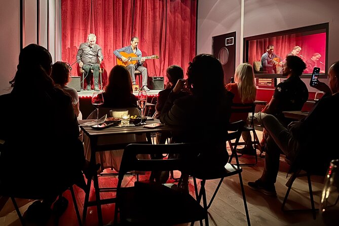 Authentic Flamenco Show Barcelona : Intimate Casa Sors Experience - The guitar museum is more than an add-on