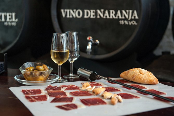 Authentic Flamenco Show with Tapas & Wine Guided Tour - What the small group changes