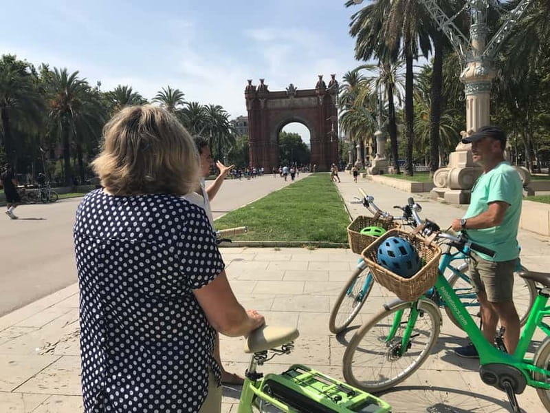 Barcelona: 1.5-Hour Sightseeing Tour by Bike/Electric Bike - The real value of $22