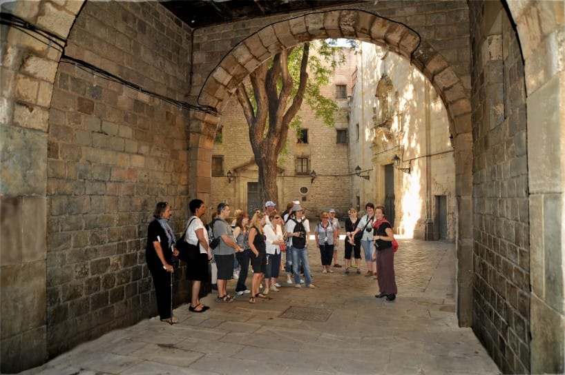 Barcelona 2-Hour Gothic Walking Tour - Key points to know before booking