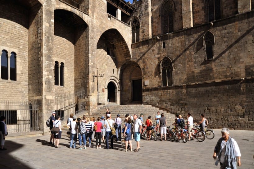 Barcelona 2-Hour Gothic Walking Tour - Barcelona Cathedral and its peaceful cloister