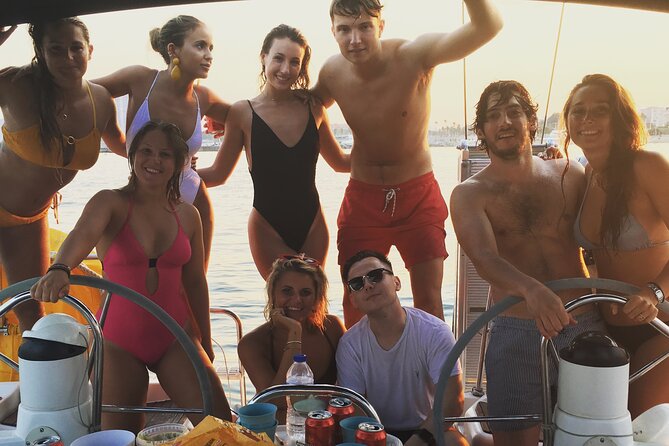 Barcelona 2-hour Private Boat Tour with Cava and snacks - What the $471.84 group price really means