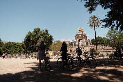 Barcelona 3-hour Bike or E-Bike Tour: Highlights and Hidden Gems
