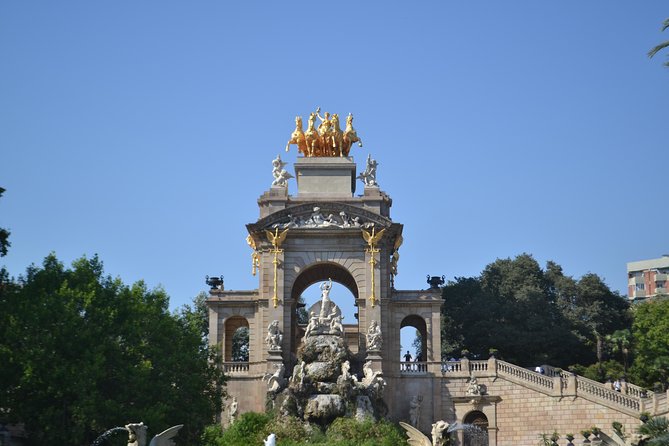 Barcelona 3-hour Bike or E-Bike Tour: Highlights and Hidden Gems - Modernisme beyond Gaudí at the Palace of Catalan Music