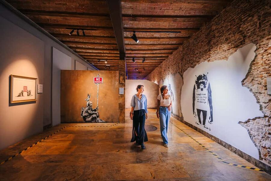 Barcelona: Banksy Museum, Permanent Exhibition Ticket - The best way to approach the art