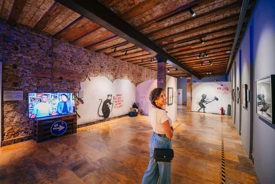Barcelona: Banksy Museum, Permanent Exhibition Ticket - How long should you spend inside?