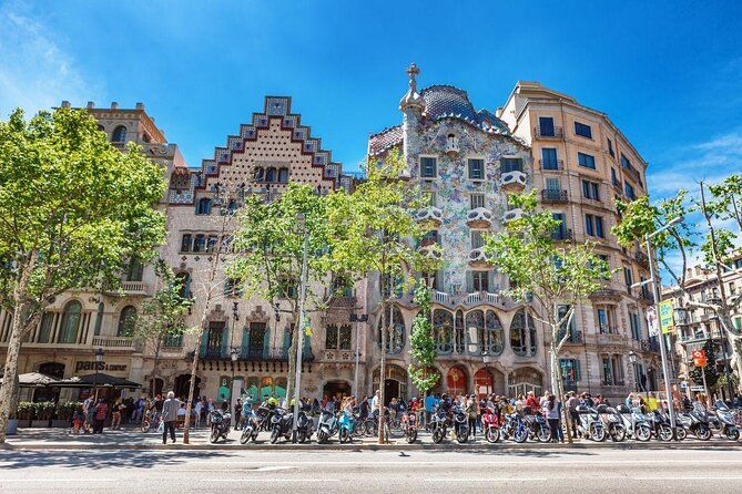 Barcelona: Bar Crawl at Gaixample - Key points about this Gaixample bar crawl
