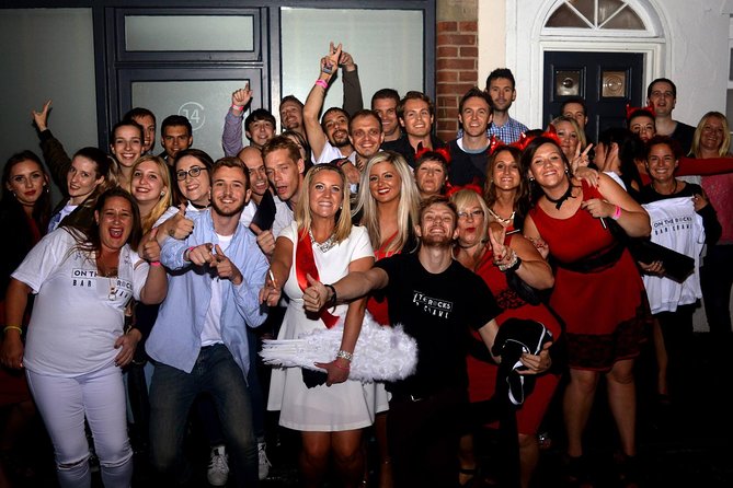 Barcelona Bar Crawl - Four bars, free shots, and changing venues