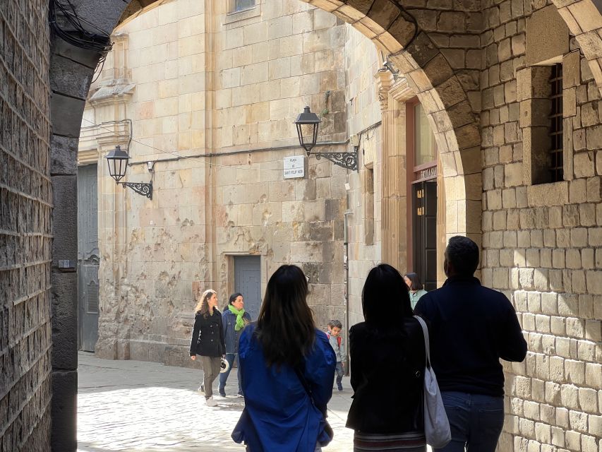 Barcelona: Barri Gotic Small Group Walking Tour - Is $35 a fair price?