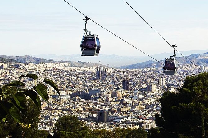 Barcelona Best Views: Old Town, Cable Car and Montjuic Castle - Taking the funicular and Montjuïc Cable Car