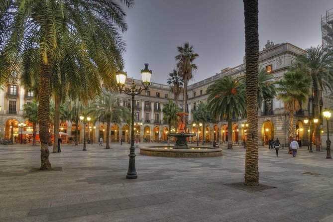 Barcelona Best Views: Old Town, Cable Car and Montjuic Castle - Tapas with wine or beer on Montjuïc