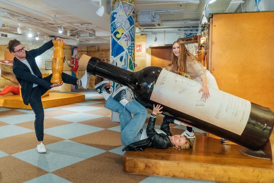 Barcelona: Big Fun Museum Ticket - Believe It or Not and Food Art