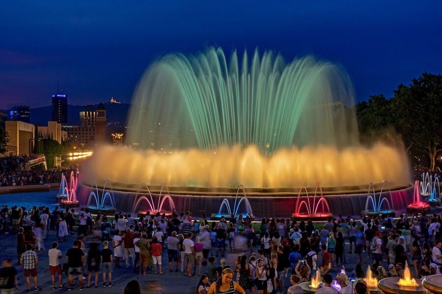 Barcelona Cable Car Sky Views, Magic Fountain & Castle Visit - Key points at a glance