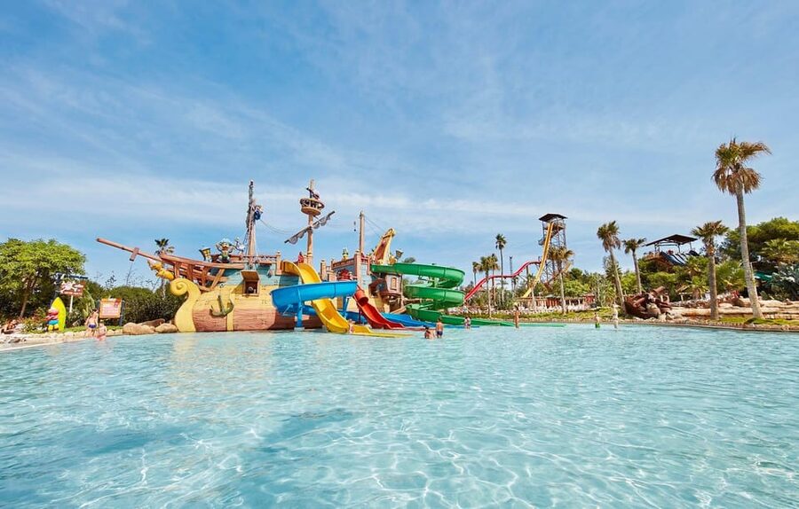 Barcelona: Caribe Aquatic Park Full-Day Ticket with Transfer - Key points to know before you book
