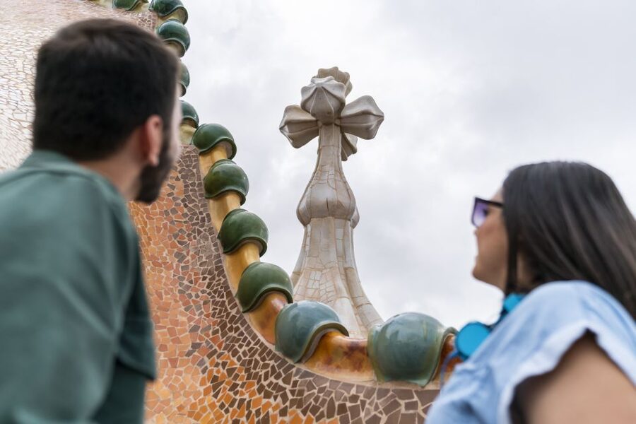 Barcelona: Casa Batlló Be The First Entry Ticket - The original Concierge Room and extra displays