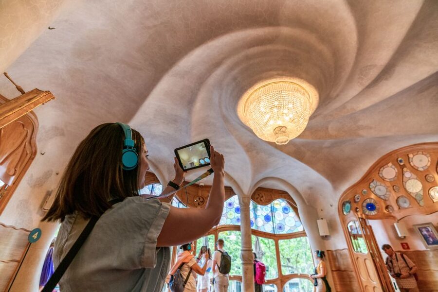 Barcelona: Casa Batlló Entry with Self-Audioguide Tour - Key points to know before you go