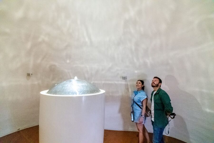 Barcelona: Casa Batlló Entry with Self-Audioguide Tour - The visual effects and living paintings