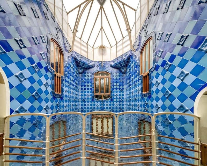 Barcelona: Casa Batlló Tour and Optional White Rabbit Museum - Inside the Main Floor and Great Hall