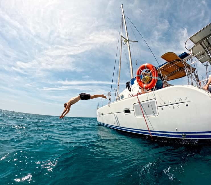Barcelona: Catamaran Cruise w/ Sailing, Wine, & Tapa - How the two-hour schedule feels
