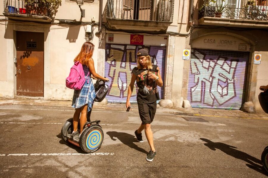 Barcelona: City Highlights Guided Segway Tour - Arc de Triomf and the open spaces of Ciutadella Park