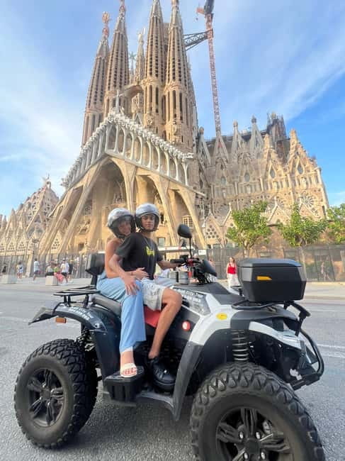 Barcelona: City Sights Electric Quad Tour - Photo stops and the human touch