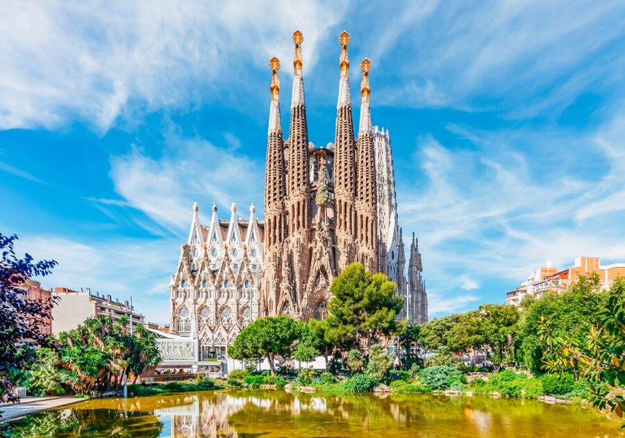 Barcelona: City Sightseeing Hop-On Hop-Off Bus Tour - Timing, queues, and the 7pm cutoff