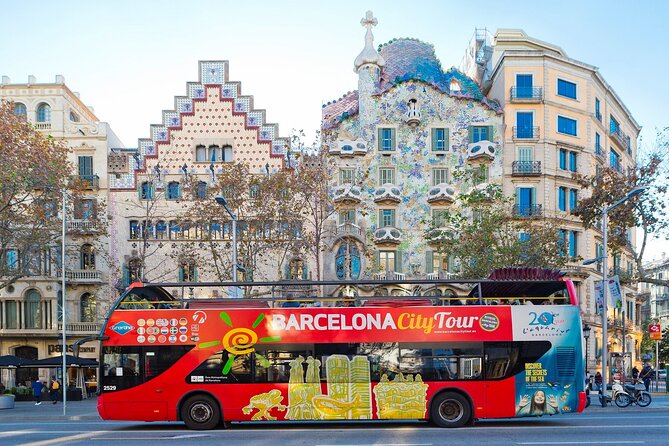 Barcelona City Tour Hop-On Hop-Off with Optional Boat - What this Barcelona bus tour really gives you