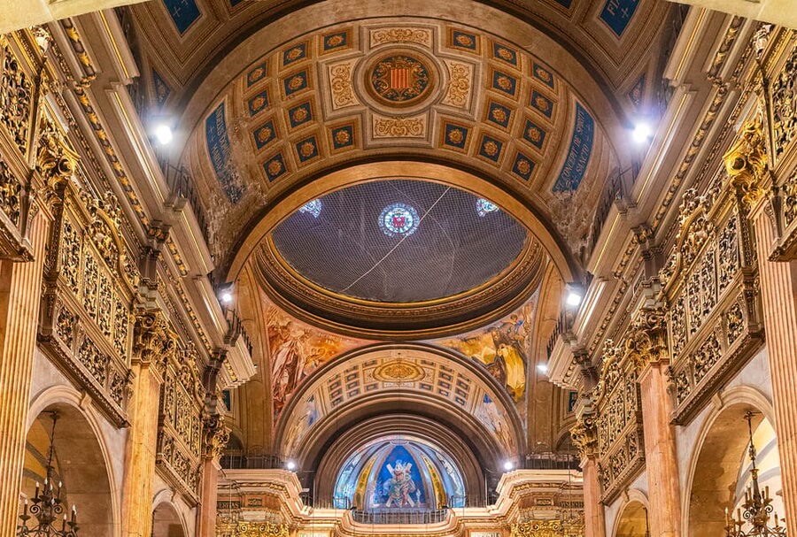 Barcelona: Classical Music Concert of Vivaldi, Mozart & More - A practical evening near La Rambla