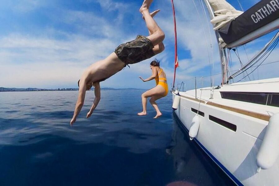 Barcelona: Coastline Boat Trip with Snacks and Cava - Drinks, cava, and simple Catalan-style snacks