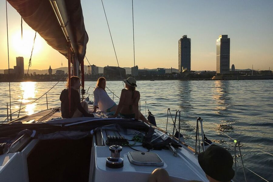 Barcelona: Coastline Boat Trip with Snacks and Cava - Is $32 a good price?