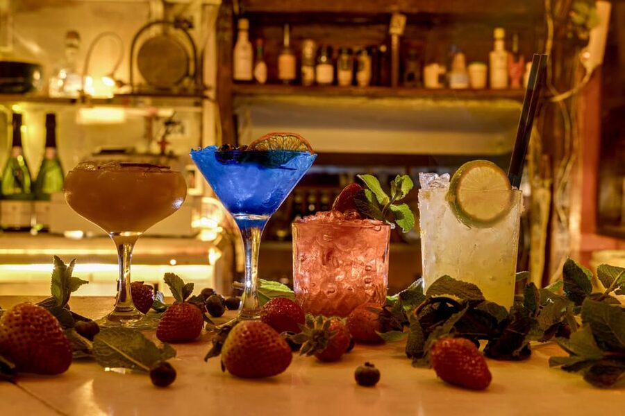Barcelona: Cocktail Making Class with Tapas - Key Points Before You Book