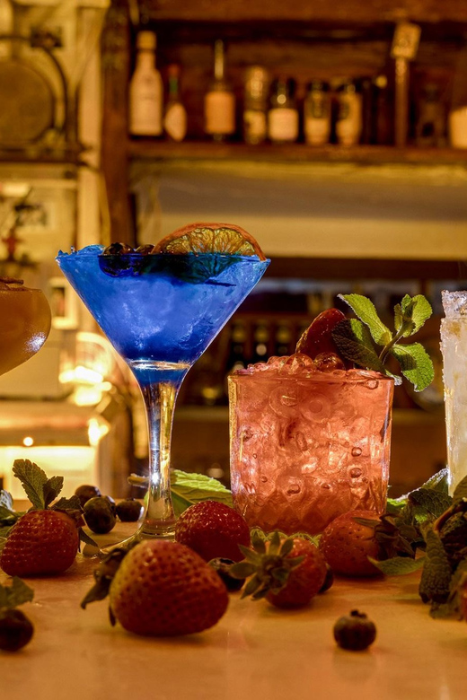Barcelona: Cocktail Making Class with Tapas - Who Will Enjoy This Most