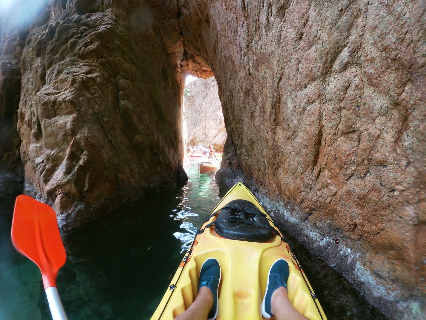 Barcelona: Costa Brava Kayak and Snorkel Tour with Lunch - A picnic lunch on the beach
