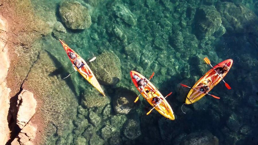 Barcelona: Costa Brava Kayak, Snorkel & Cliff Jump & Lunch - The optional cliff jumps